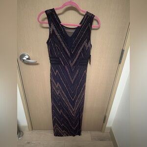 Alexa B Nites Navy & Rose Gold Chevron Glitter Gown – NWT Size 8P